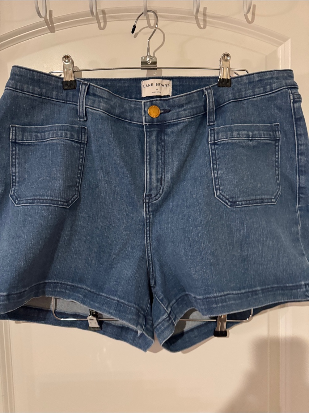 Lane Bryant Medium Blue Denim Shorts (3.5”)